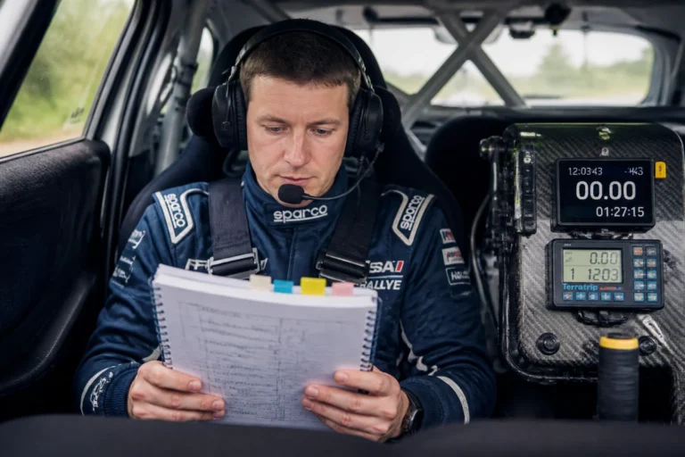 comment devenir copilote de rallye